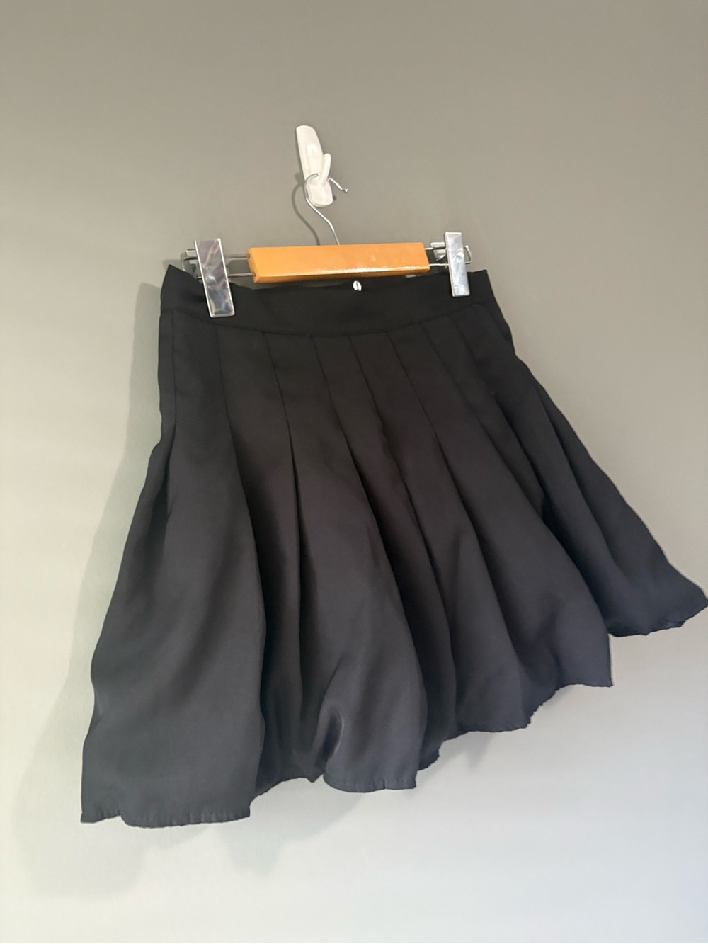 Hanshimei Black Pleated Skater Mini Skirt Size L - Picture 3 of 7
